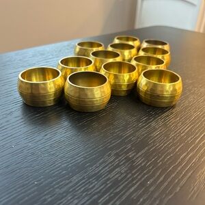 Elegant Gold Napkin Rings Set